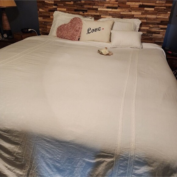 Laura Ashley White Duvet Cover Set 100% Cotton with Crochet Lace Full/Queen - Picture 2 of 15